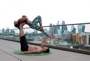 acro yoga