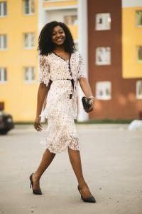 feminen stil moda