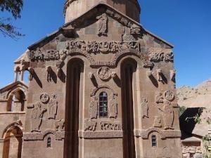 akdamar kilisesi
