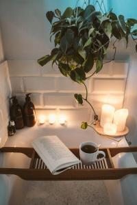 romantic house bathroom