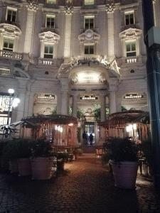 milano starbucks