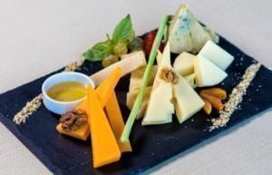 cheddar peynir tabağı